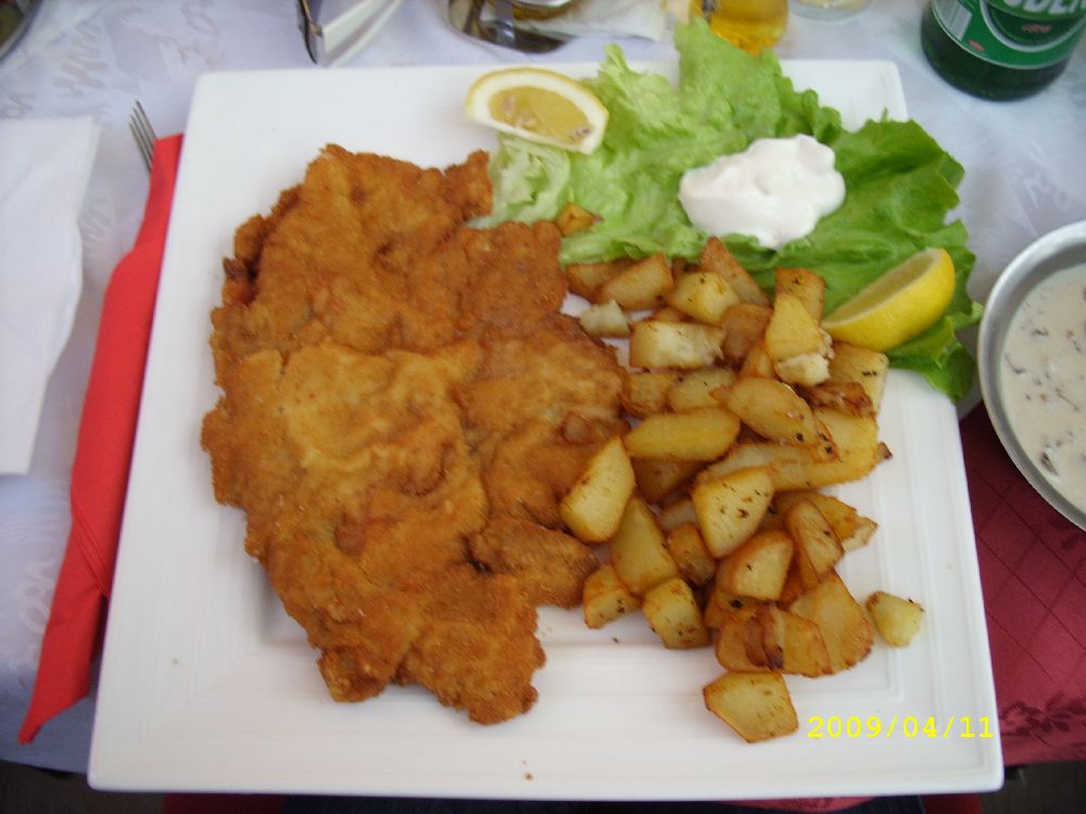 Wiener Schnitzel mit Bratkartoffeln